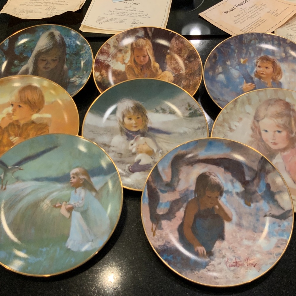 Set of 8 Thornton Utz plates